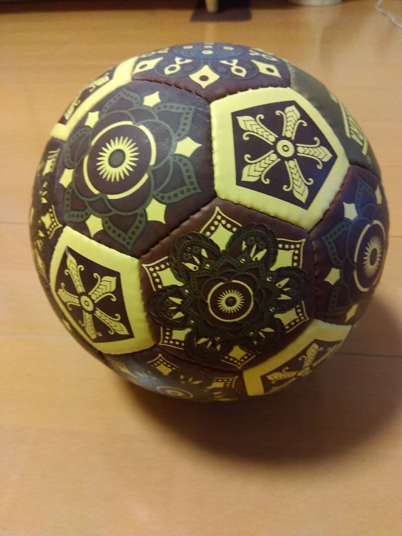 TACHIKARA CUSTOM サッカーボール ブラウン/イエロー