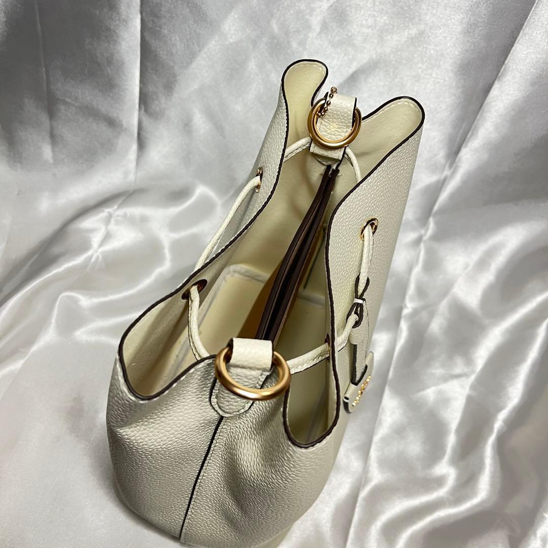 COACH コーチ ローアンバケットバッグ＋ハンドバッグ ホワイト ショルダー付