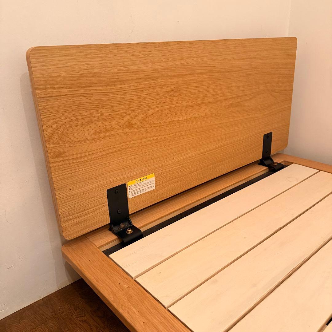 無印ベッドフレーム　シングルベッド　脚付き