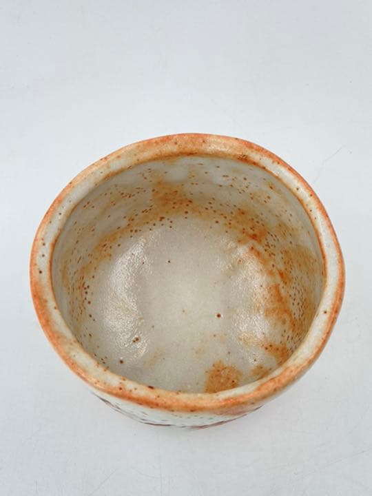 【玉置保夫】志野　茶碗　桐共箱　共布　岐阜県重要無形文化財保持者