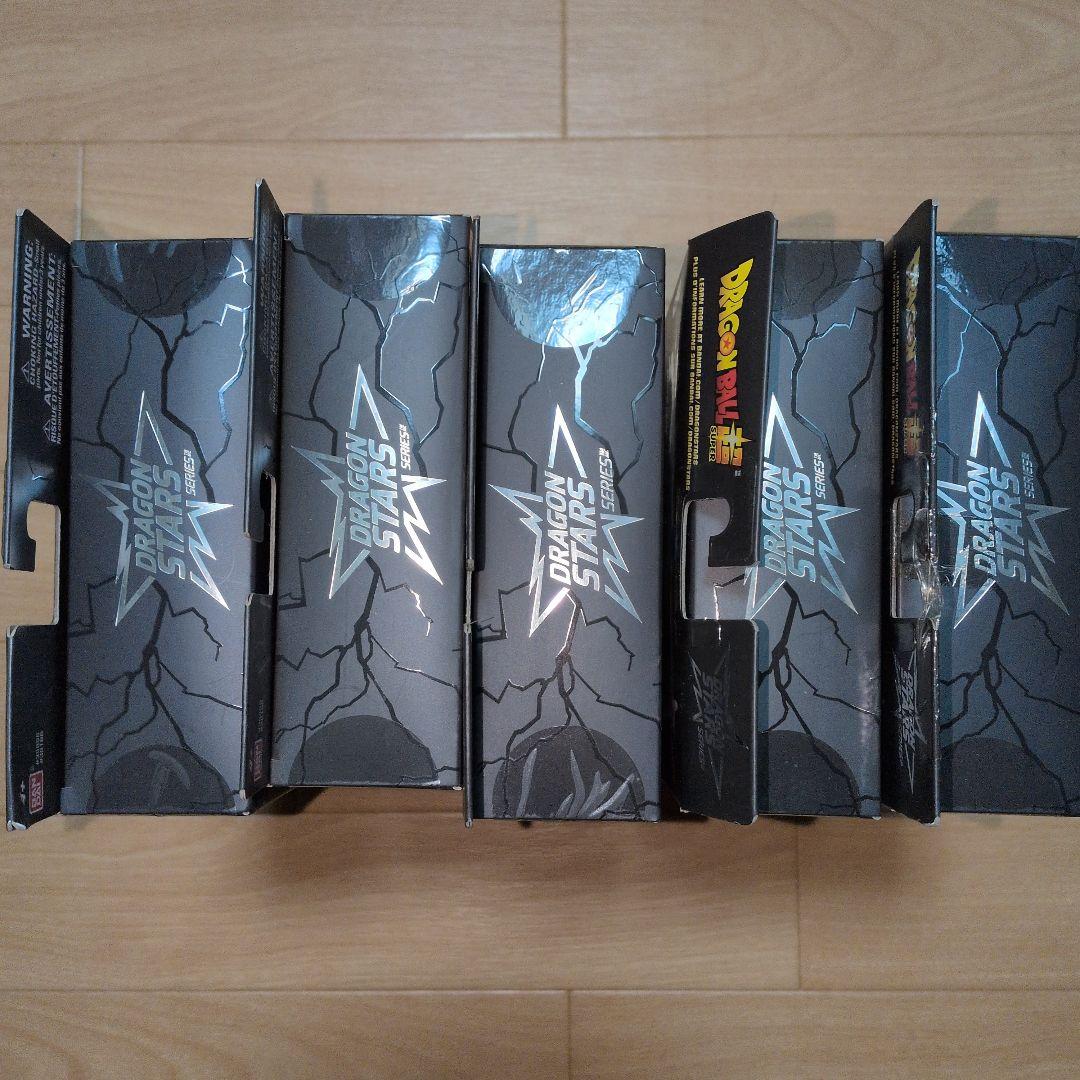 お年玉セール❢　ブロリー等　ドラゴンスターズ海外フィギュア　ドラゴンボール超5体