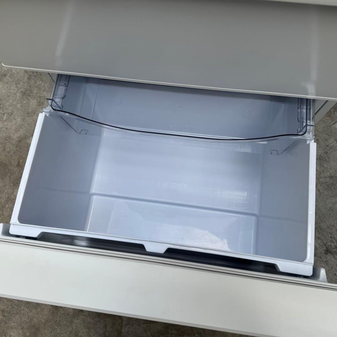 75⭐️2022年製美品★アクア　冷蔵庫　ホワイト　大型　4ドア　355L
