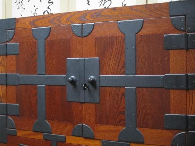 美品 最高峰 松本民芸家具 欅 無垢材 帖タンス（拭き漆仕上）定価約200万円