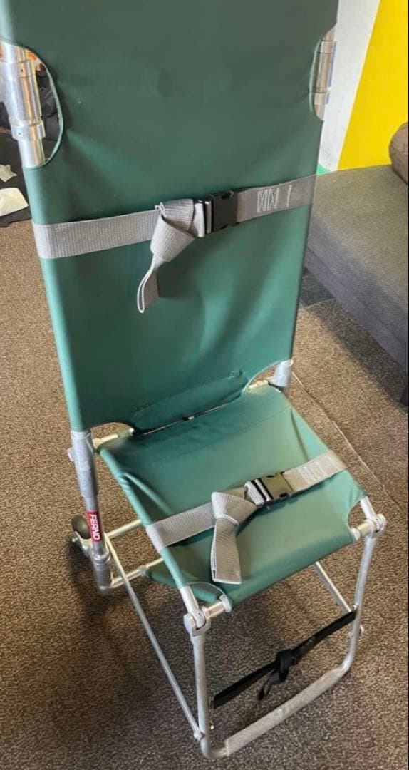 フェルノ・ワシントン社 2輪折りたたみ式ストレッチャー