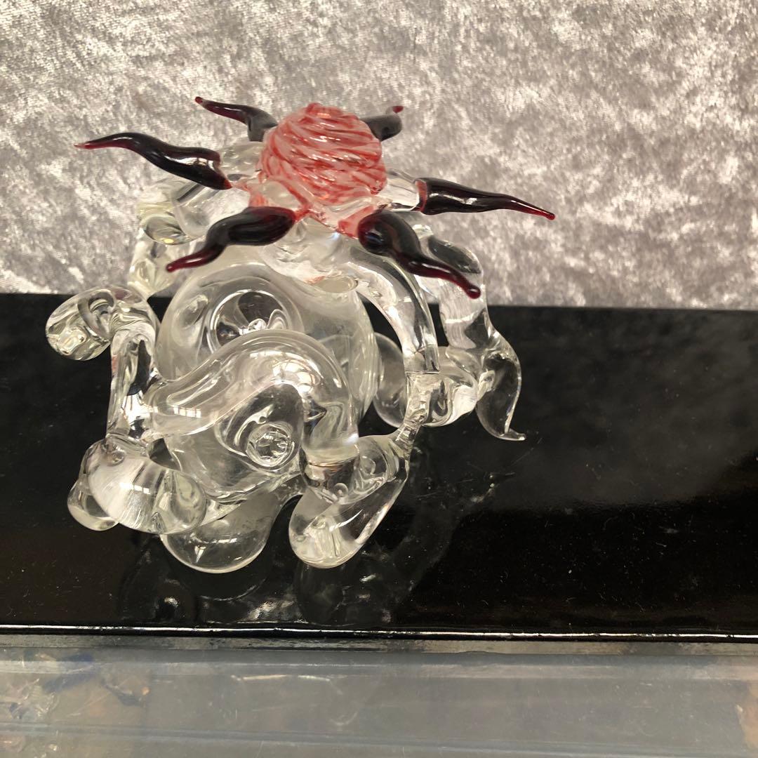 ガラス太陽のオブジェ　作家