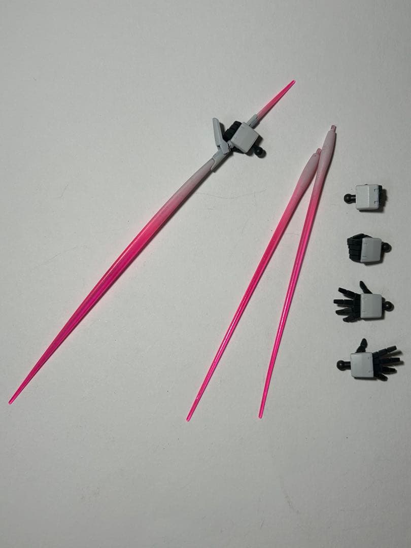 RGνガンダム　全塗装　完成品