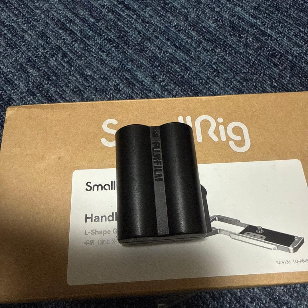 SmallRig FUJIFILM X-T5用L型グリップ+バッテリー3個