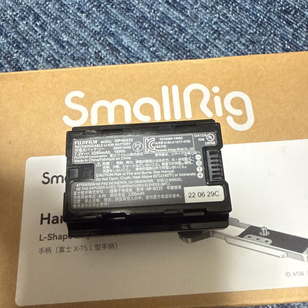 SmallRig FUJIFILM X-T5用L型グリップ+バッテリー3個