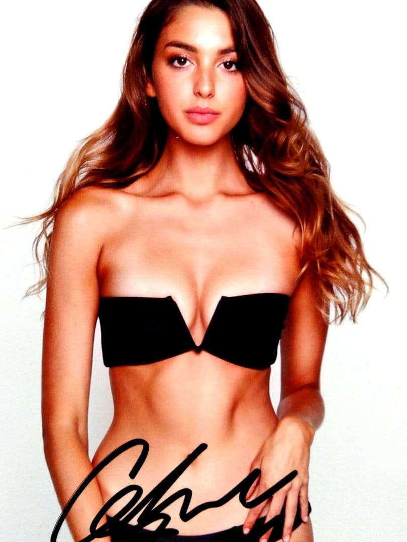 セリーヌ・ファラク直筆サイン入り2Lサイズ写真…Celine Farach