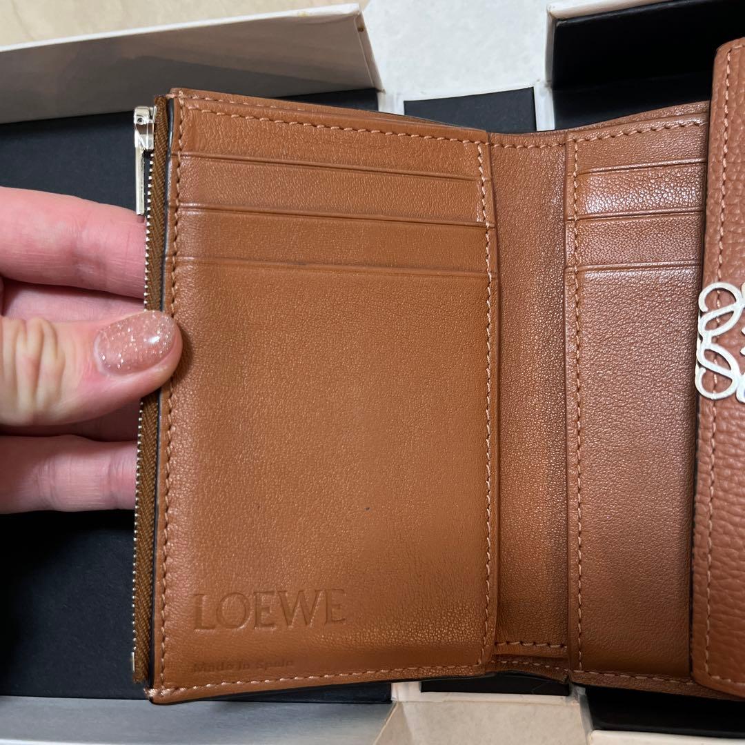 LOEWE ブラウン三つ折り財布