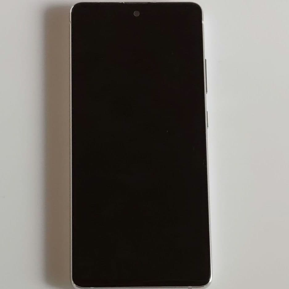 超美品‼️ Galaxy A51 5G ホワイト au SIMフリー イヤホン付