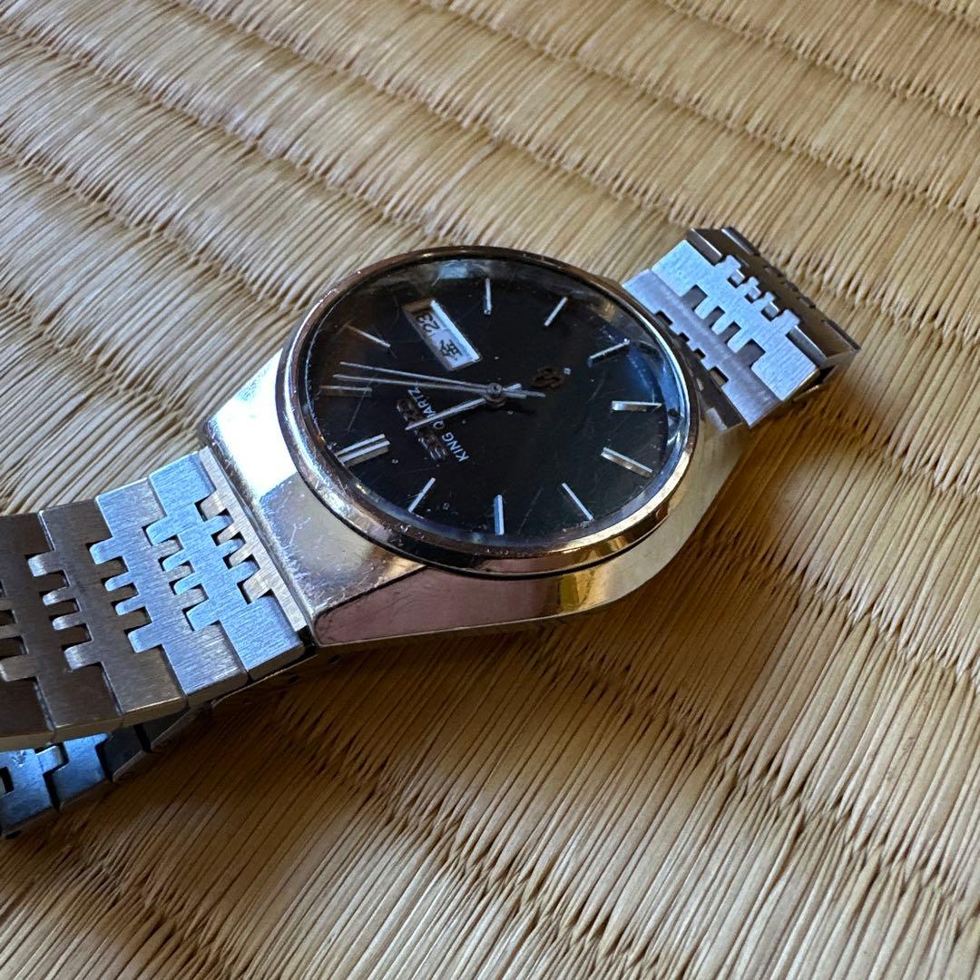 SEIKO キングクォーツ　腕時計　稼動品　4823-8010