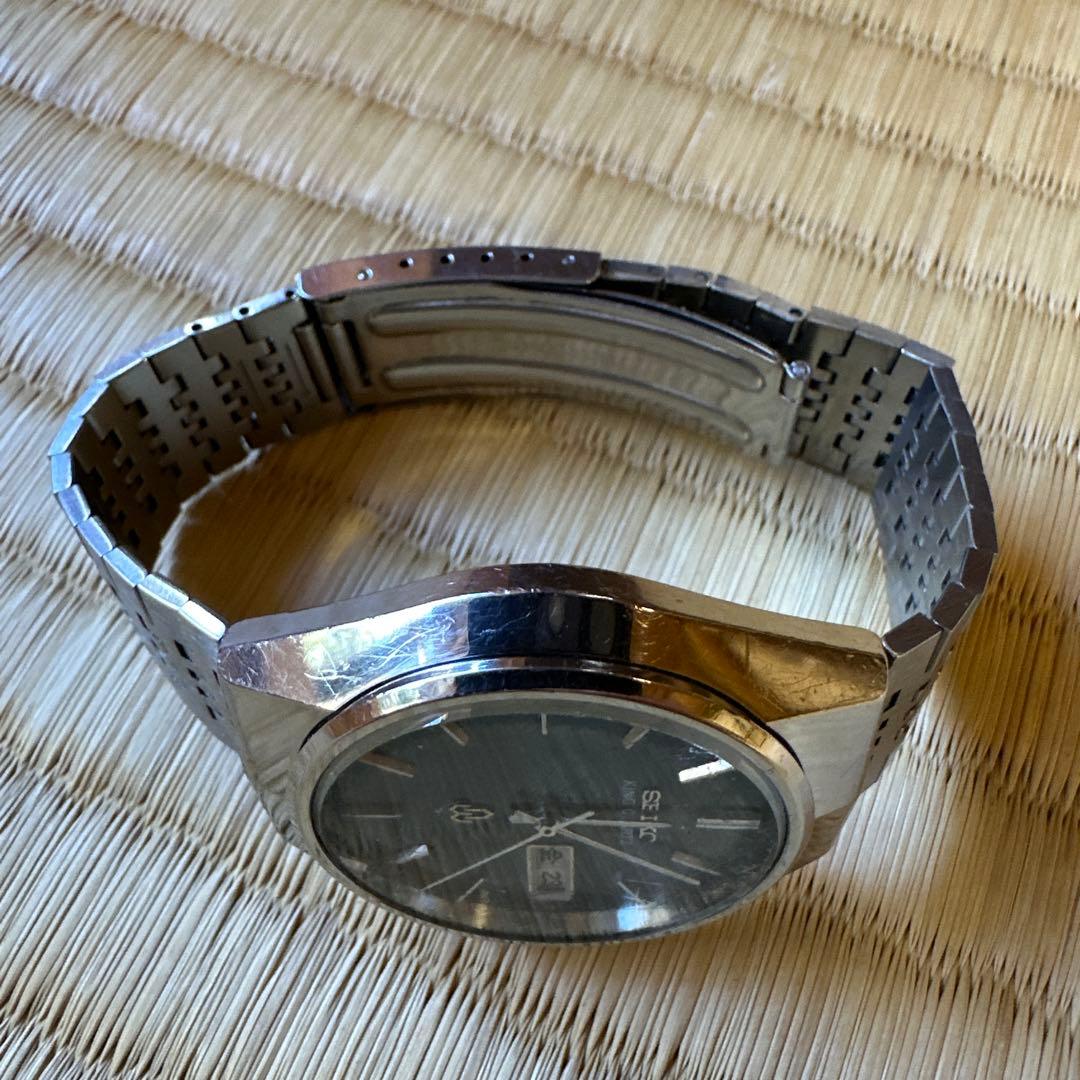 SEIKO キングクォーツ　腕時計　稼動品　4823-8010