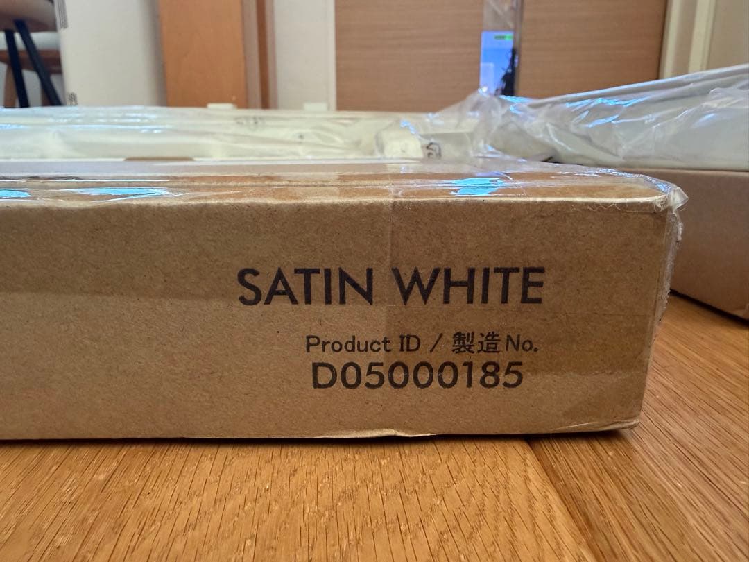 【未使用品】テレビスタンド WALL V3 COMPACT 未開封棚板付き