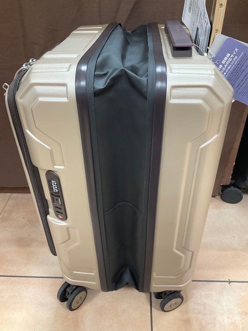 レジェンドウォーカー　2−3泊サイズ　機内持ち込み　前開き　商品入替特価