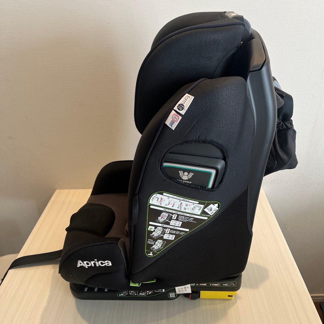 Aprica フォームフィットISOFIX360°セーフティー