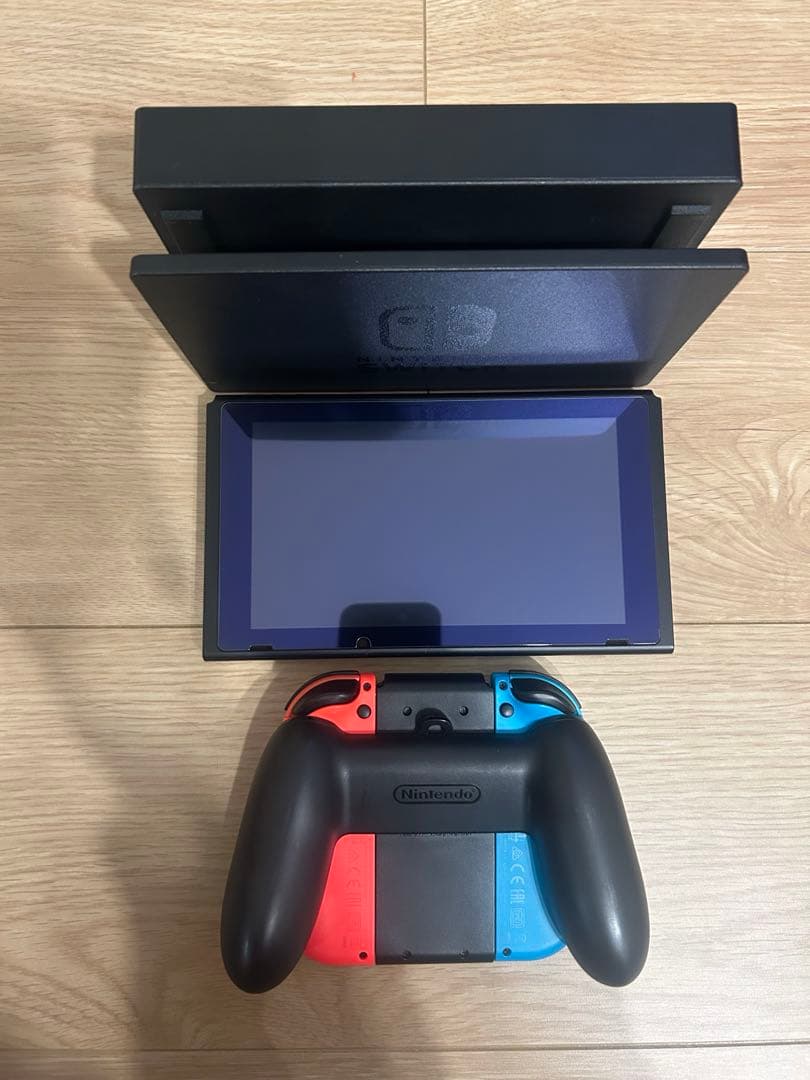 『美品』Nintendo Switch 本体　ネオンブルー・ネオンレッド