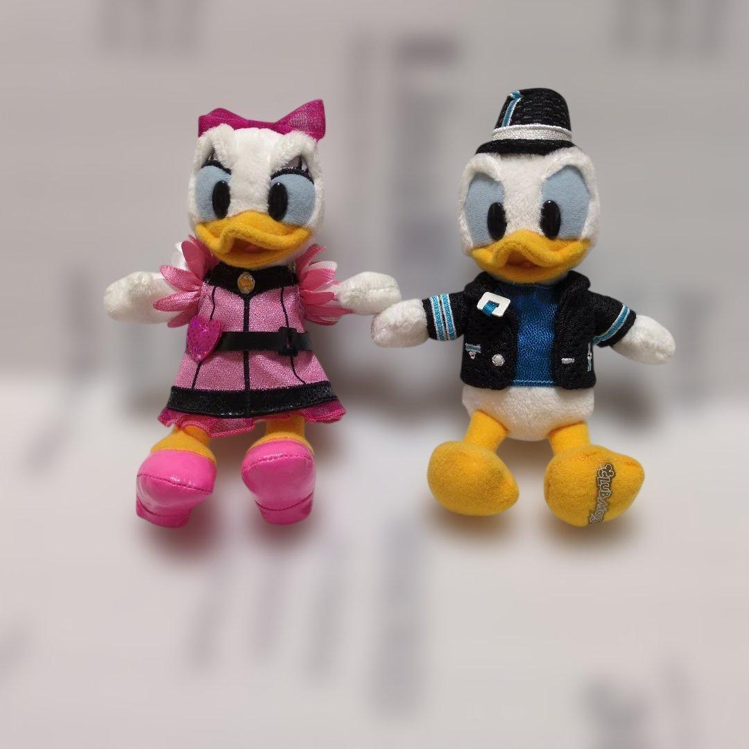 クラブマウスビート ドナルド デイジー ぬいぐるみバッジ