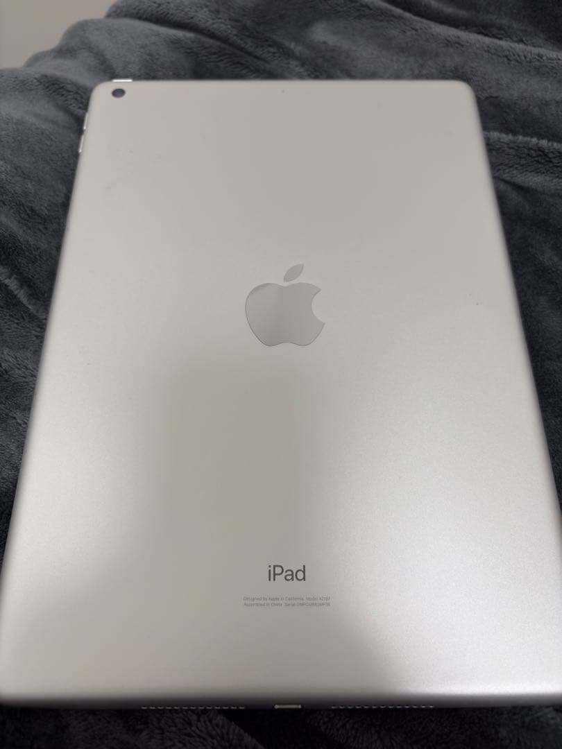 iPad (第7世代) Wi-Fi 128GB シルバー