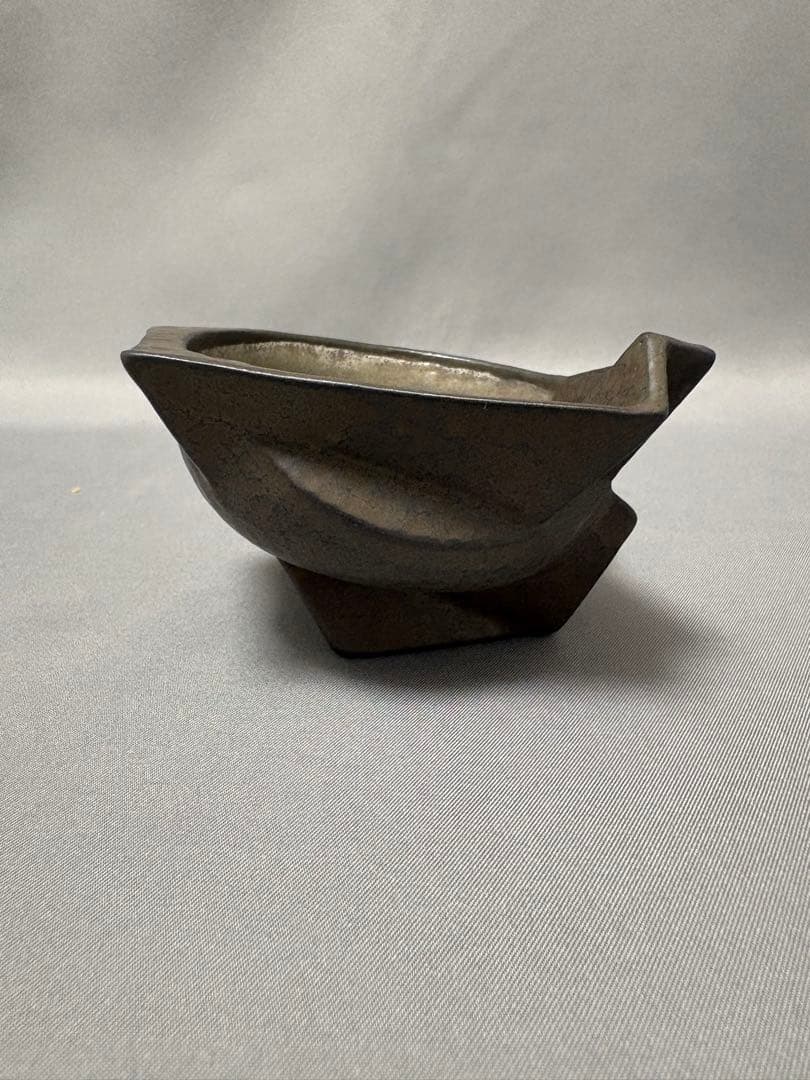 山下幾太郎　鉄黒プラチナ彩幾何ぐい呑