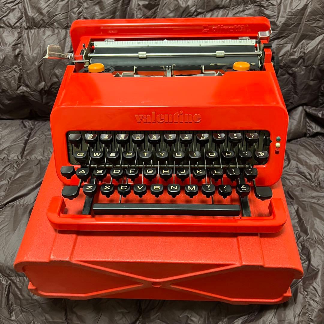 オリベッティ タイプライター バレンタインS フランス、ドイツ語対応