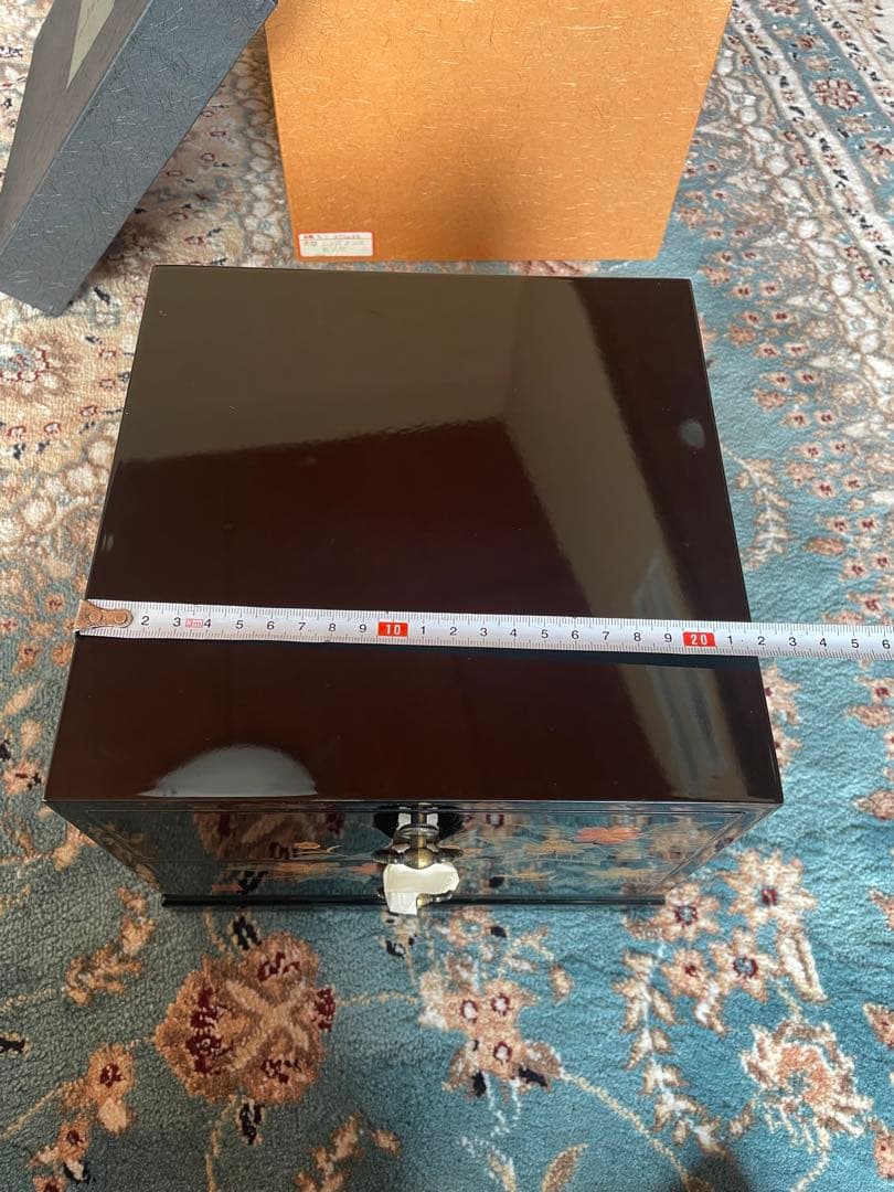 漆　二ツ引タンス