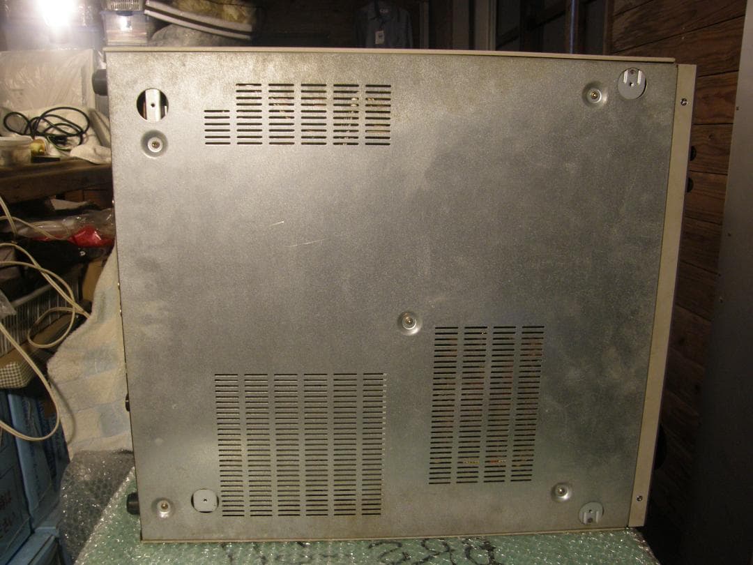 ビクターBRS-611業務用SVHSレコーダージャンク品の出品です。