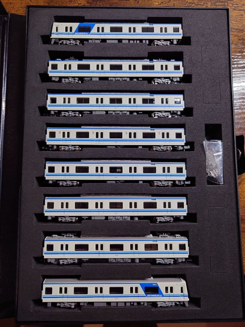 ポポンデッタ製　泉北5000系　室内灯なし！注意