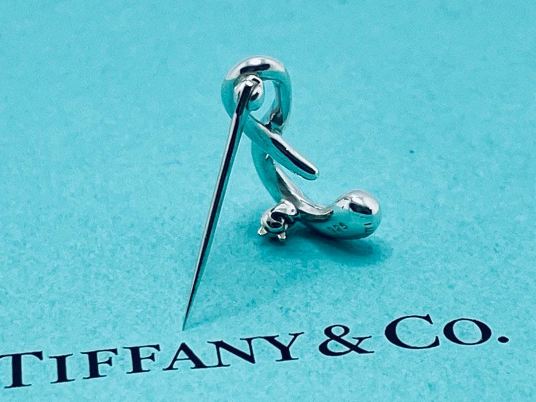 h634 希少　美品　ティファニー　アルファベット「S」イニシャル「s」ブローチ