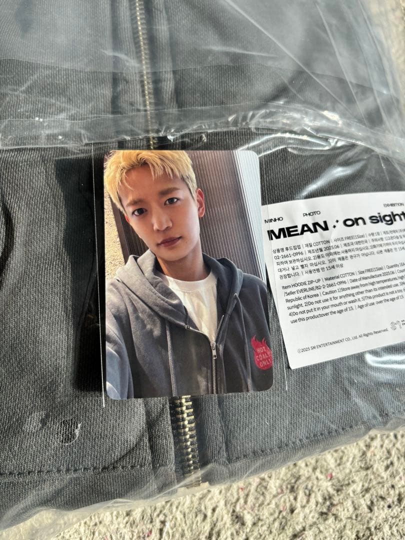 SHINee ミンホ　写真展　MEAN:on sight 韓国購入　トレカ付き❣️
