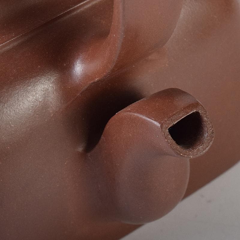 pretty　中国　紫砂朱泥　山水文　四方急須　茶壷　在銘　V　R8216