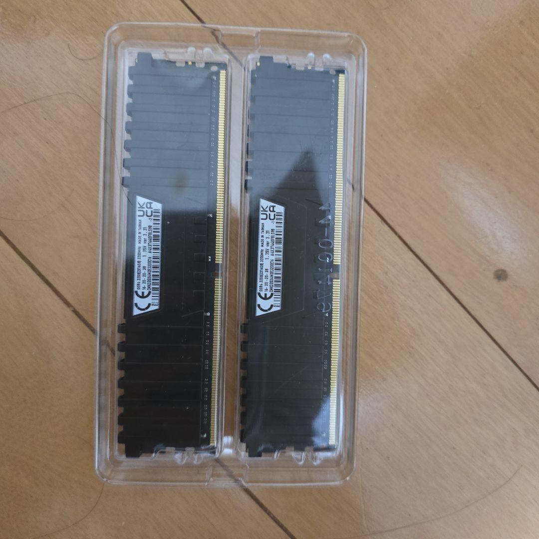 メモリー CORSAIR VENGEANCE LPX 32GB DDR4 3200MHz