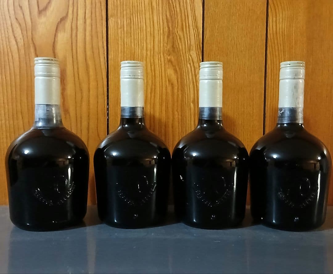 サントリー　スペシャル　リザーブ　760ml ４本セット