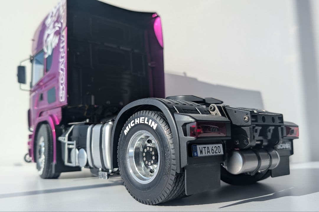 タミヤ 1/14 スカニア カスタム フルオペ 4×2 MFC-03