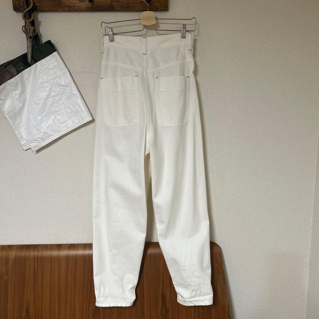 nagonstans☆赤ステッチ☆タック入り☆ハイウエスト☆カーヴィデニムパンツ