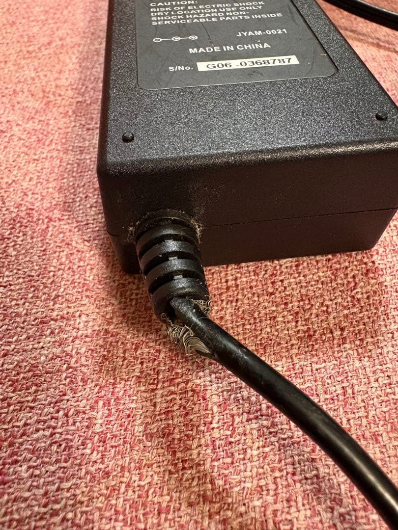 クワトロバーストキャビ HRF-9 Face／Body フェイスジェル200g