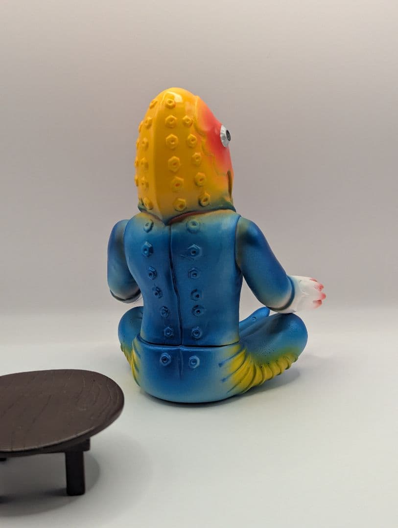 ブルマァク　メトロン星人　ちゃぶ台付