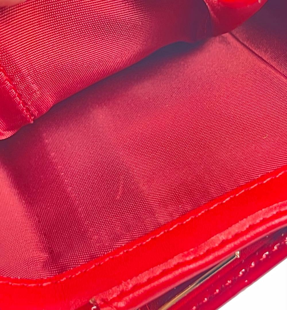 ヴィヴィアンウエストウッド エナメル 折り財布 がま口