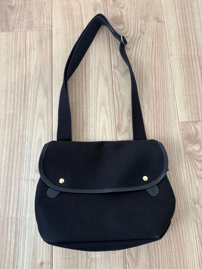 美品　BRADY AVON ショルダーバッグ