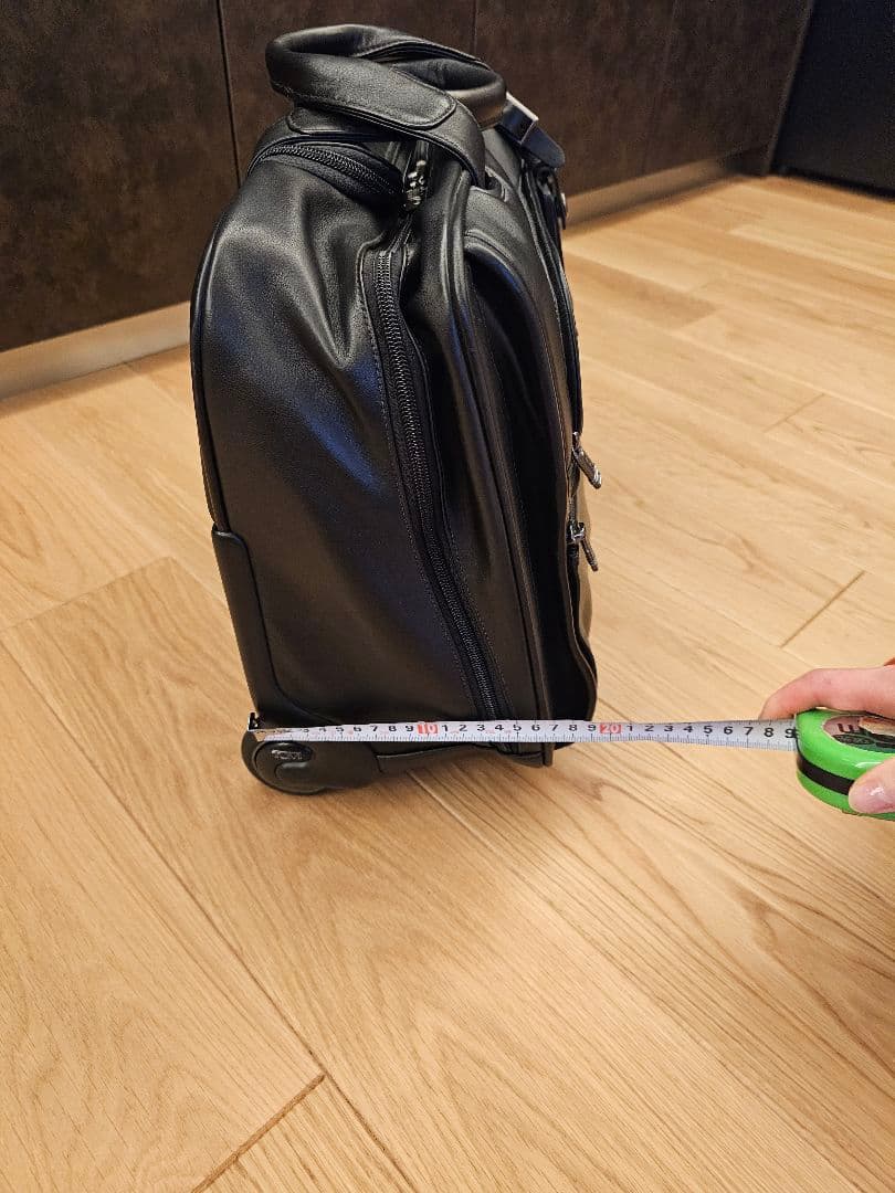 TUMI ブラック キャリーケース