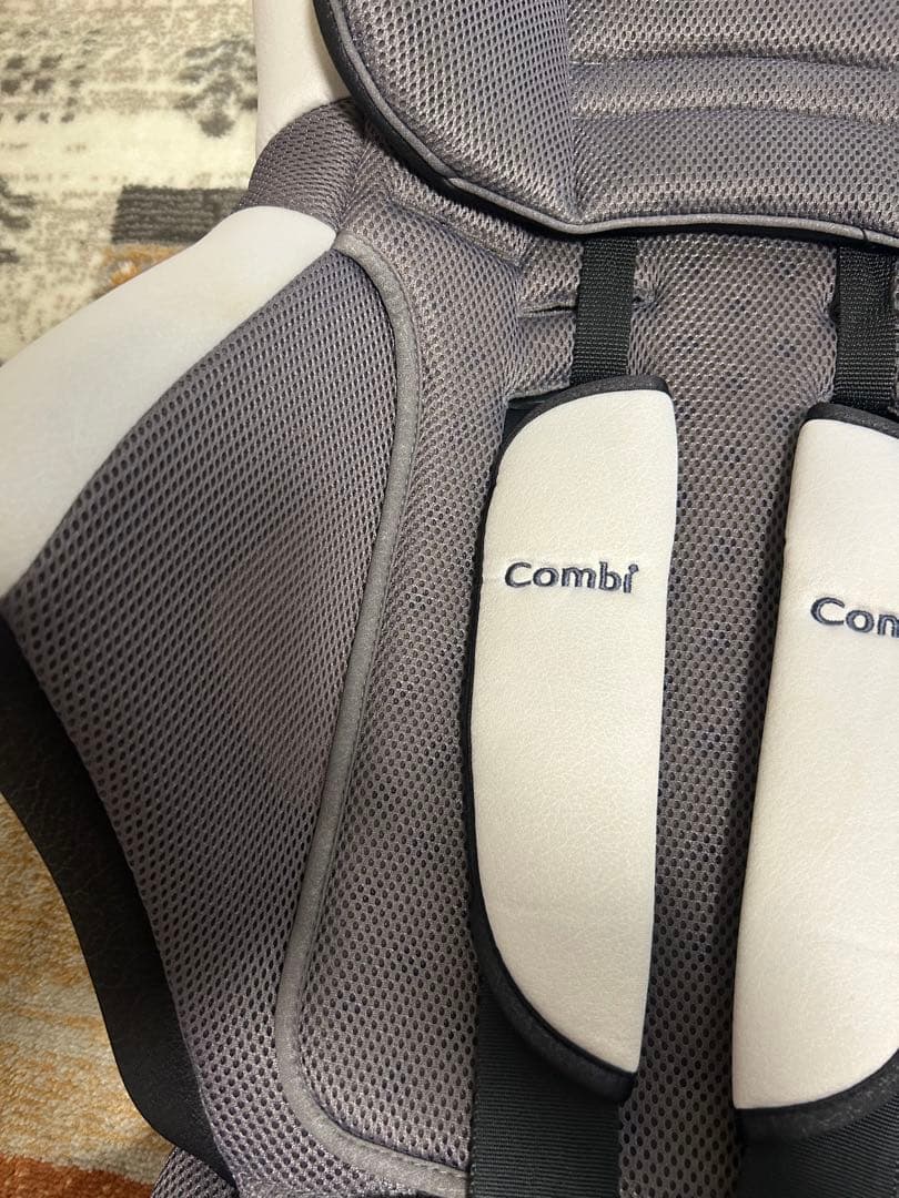 【美品】Combi コンビ ジョイトリップ エアスルー GC エアーグレー