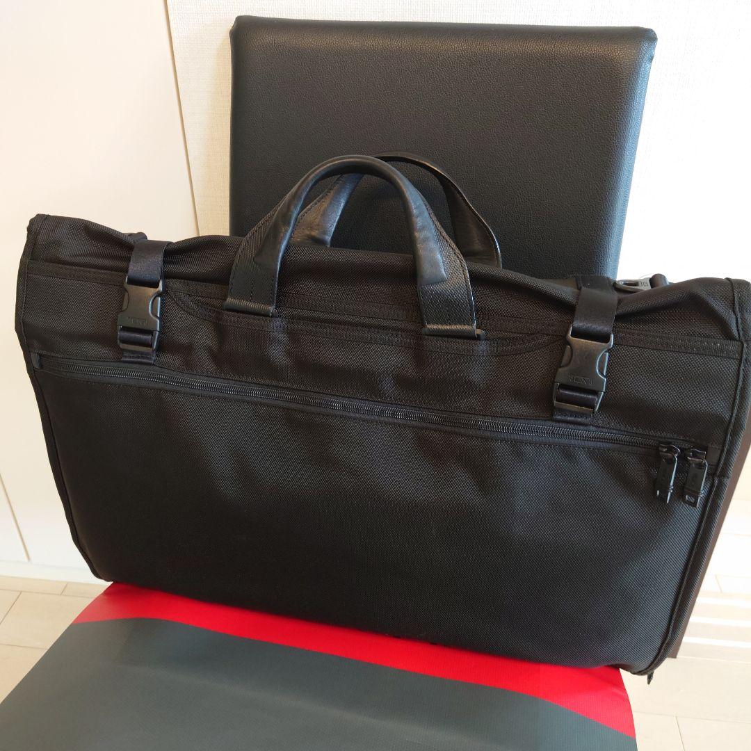 TUMI 22137D2 トラベルトライフォールドキャリーオンガーメントバック