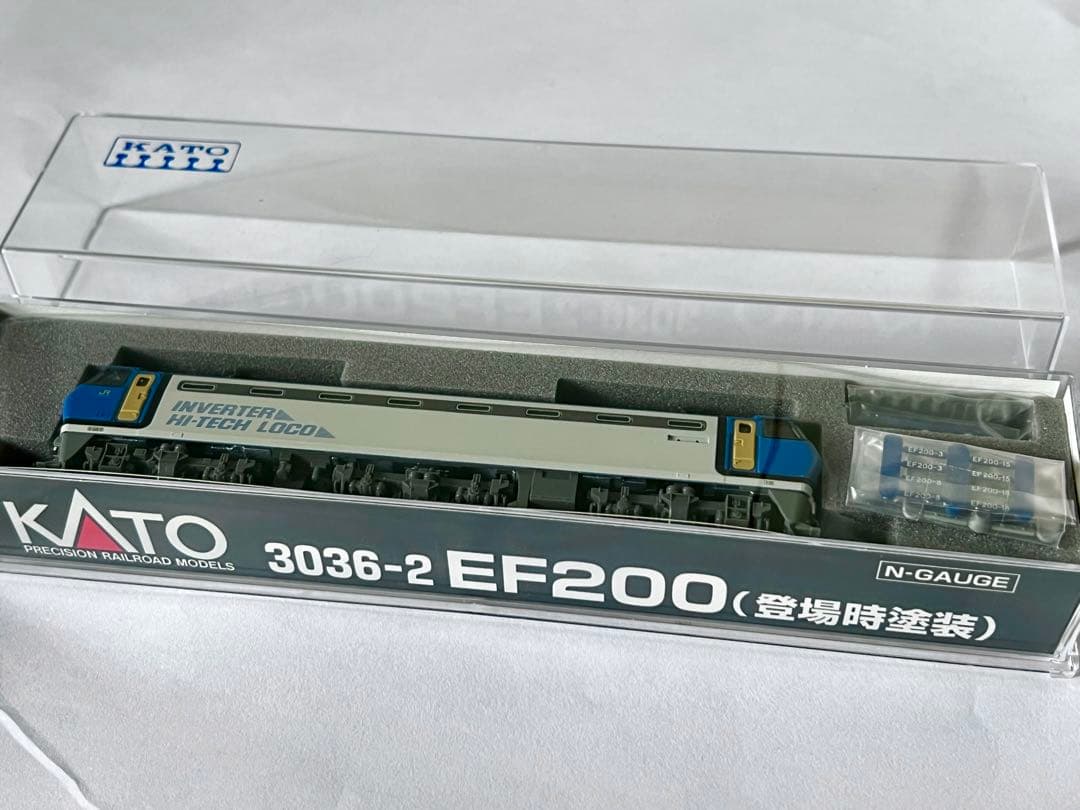 KATO 3036-2 EF200 (登場時塗装) 新品