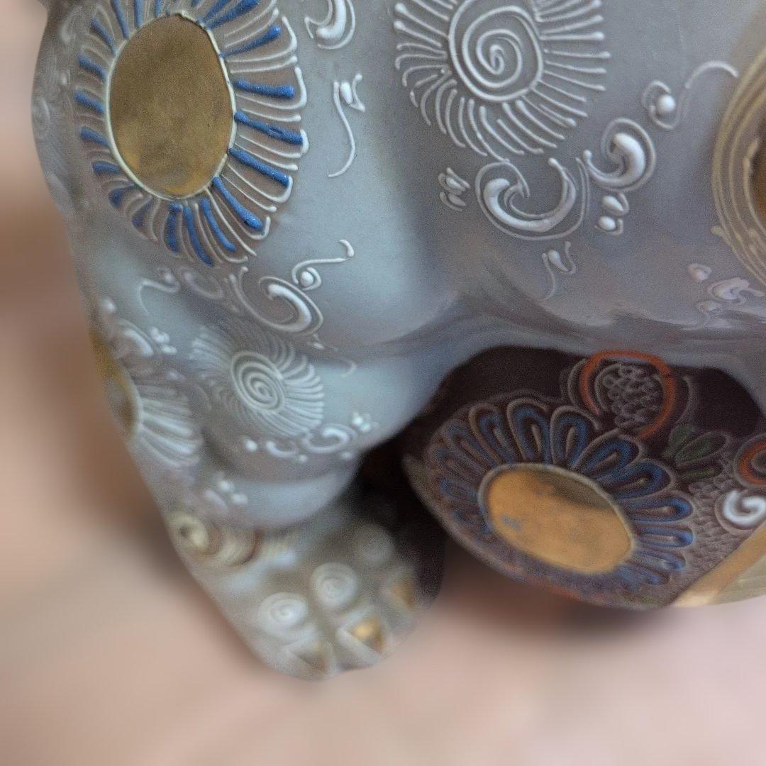 九谷焼　獅子の陶器像