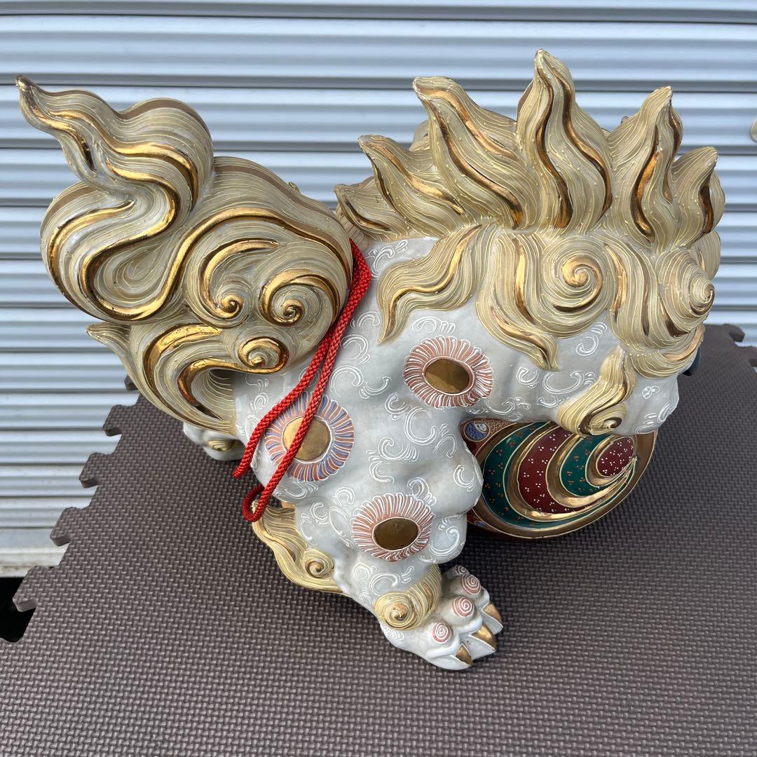 獅子の形状 陶器製装飾品