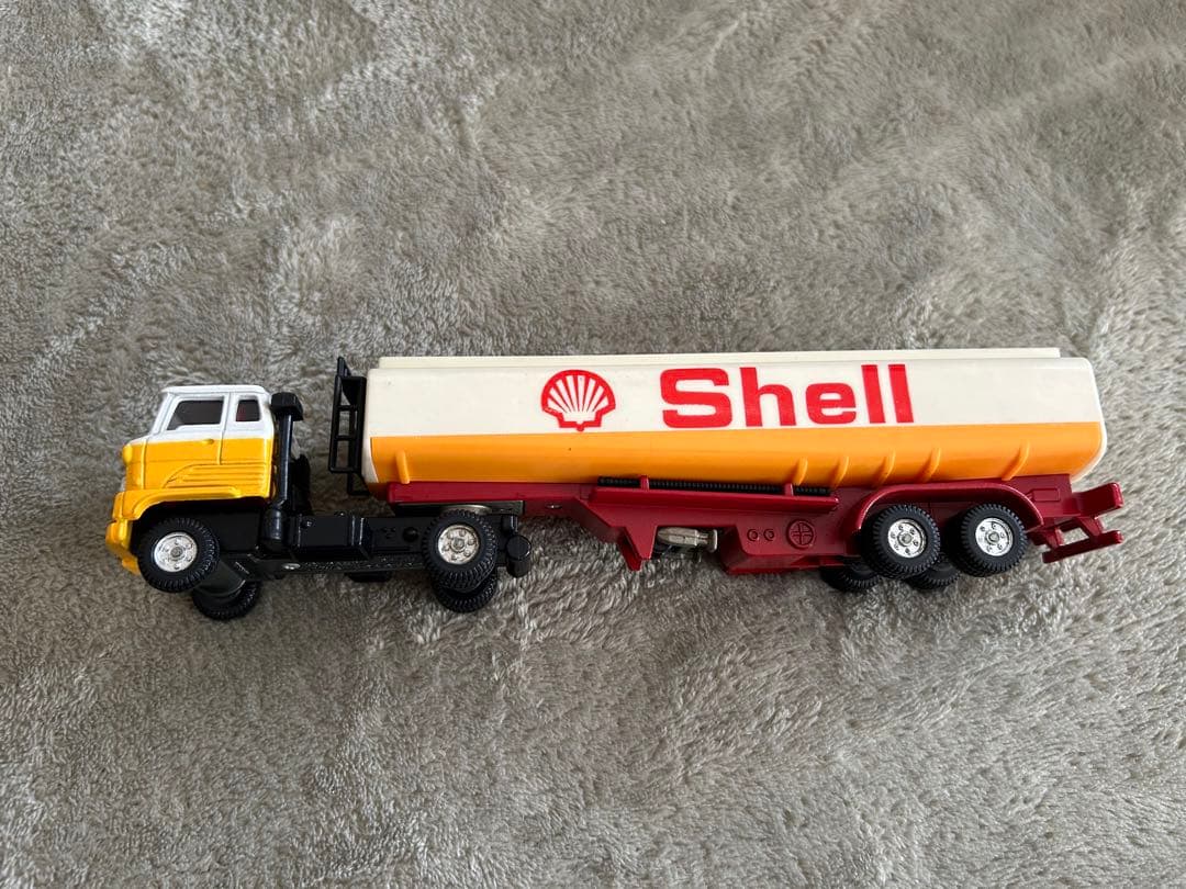 トミカダンディHINO SEMITRAILER TANK LORRY Shell