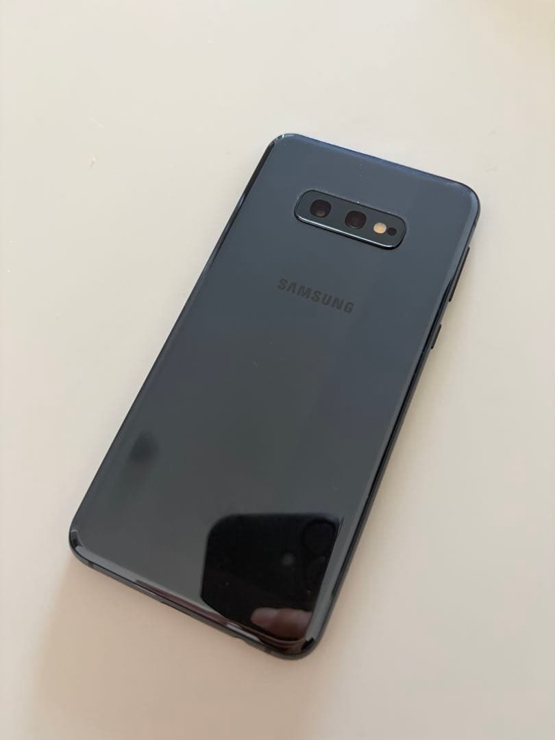 Samsung Galaxy S10e ブラック