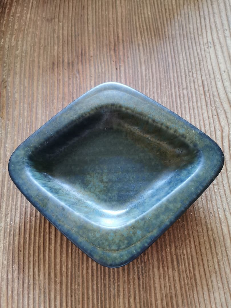 北欧スウェーデン ヴィンテージ 鉛青錆色の美しいロンバス深皿 グンナーニールンド