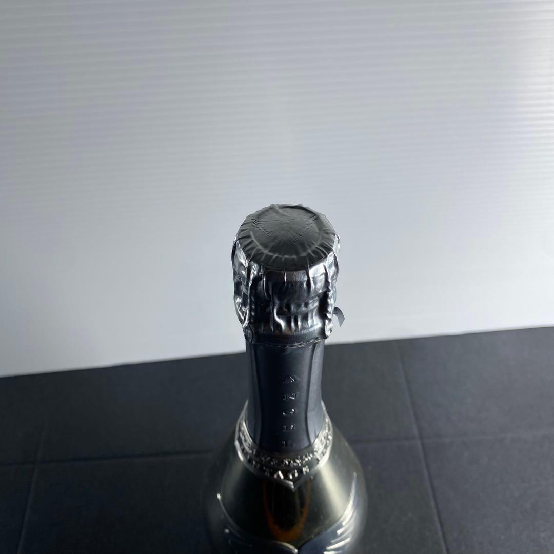 エンジェル シャンパン プラチナ　ヴィンテージ　2004 ケース付き　507