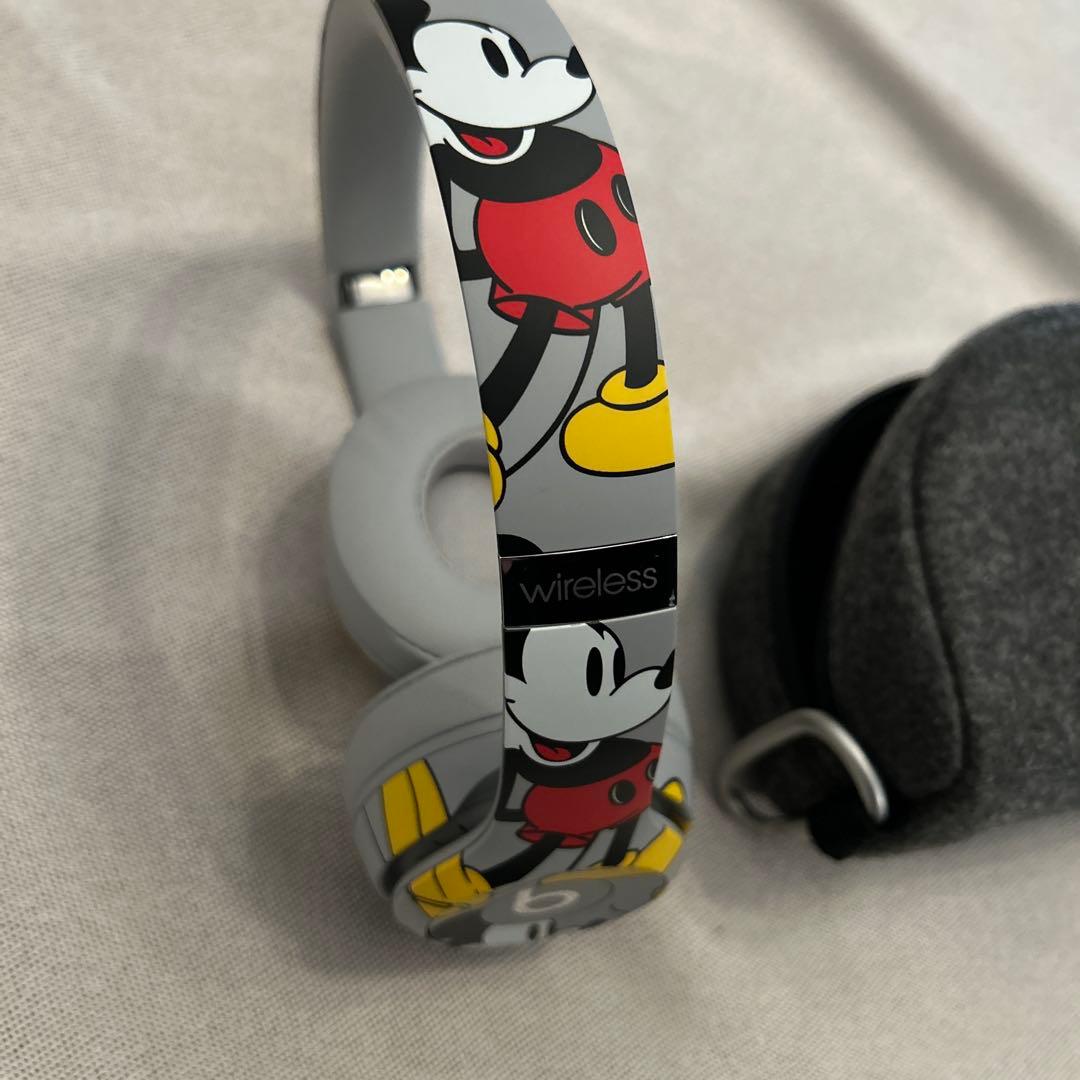 Beats Solo3 Wireless ミッキーマウス生誕90周年　ヘッドホン